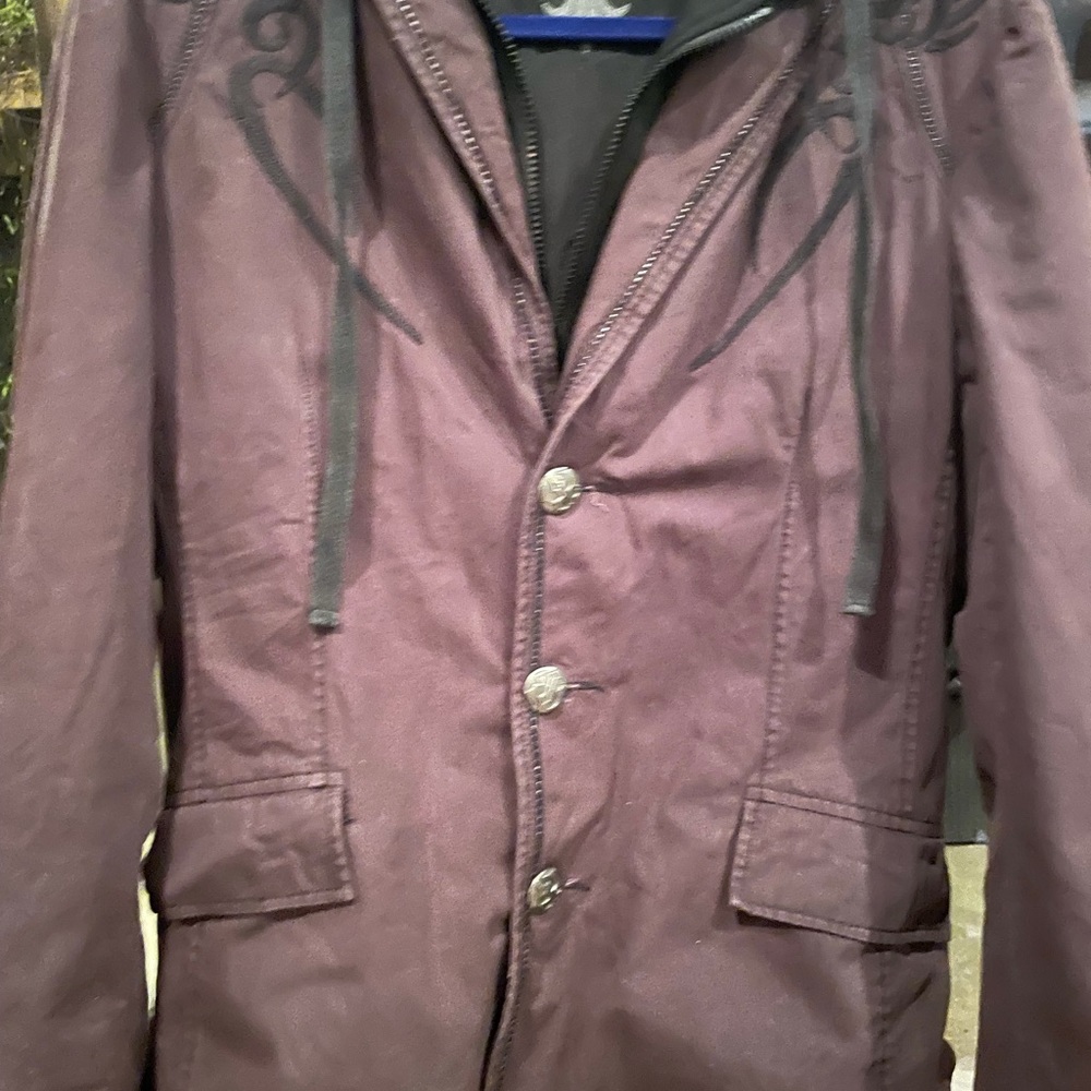 Roar Jacket size small